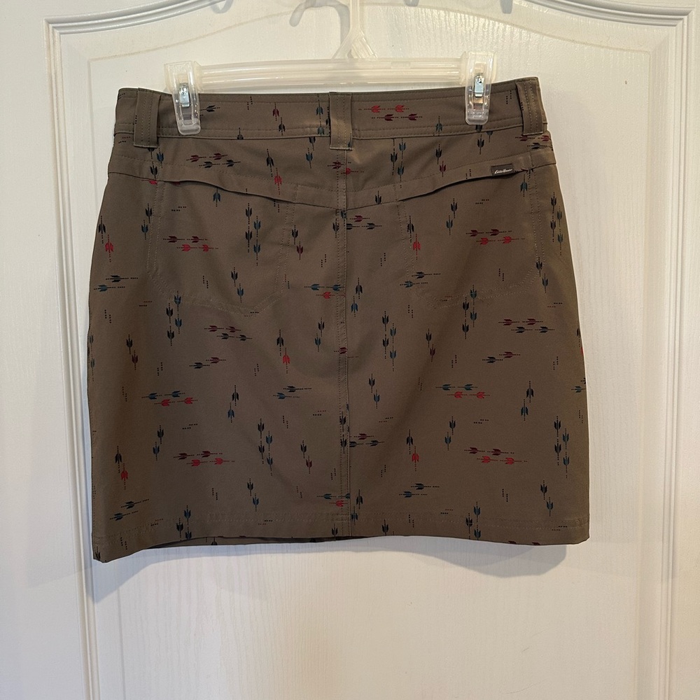 Eddie Bauer army green arrow print Tennis Golf Active Skirt Skort women's sz 4 - Picture 2 of 7